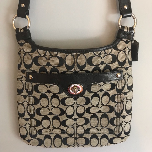 Coach Penelope Crossbody EUC - Picture 3 of 13